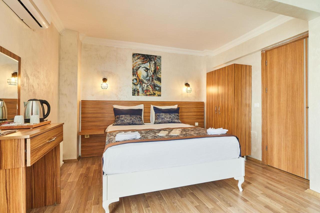 Hotel Armar 2*